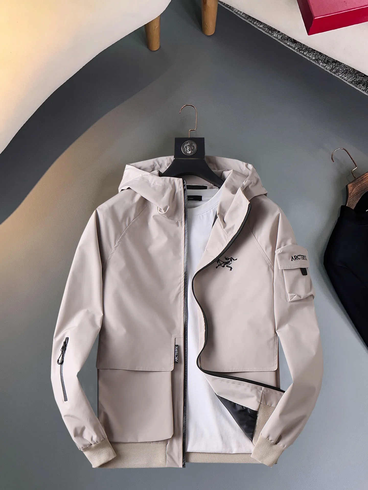 Same Style， ， 2026 New Arrival ， Original Premium Breathable ， ， ， Quality。 ， Sizes：M～3XL